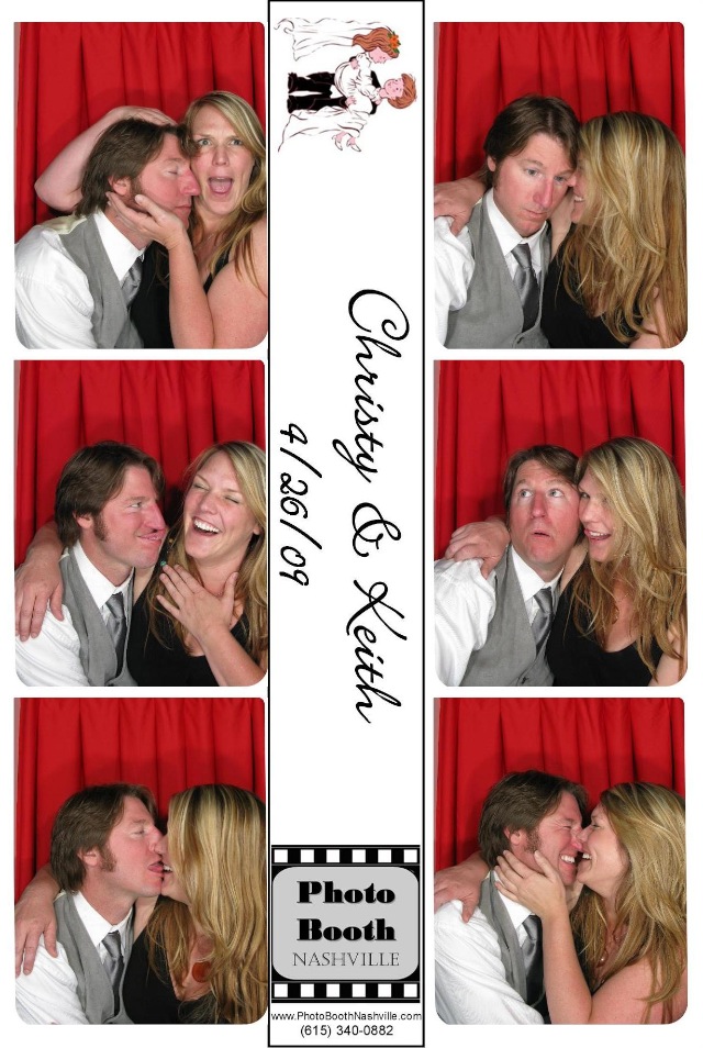 Photo-Booth-Nashville-Funny-Wedding-Pictures